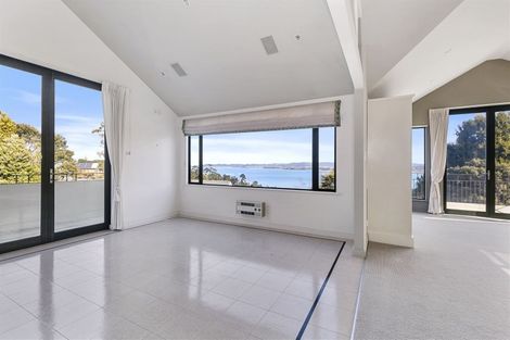 Photo of property in 16 Mayall Avenue, Beach Haven, Auckland, 0626
