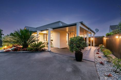 Photo of property in 13 Hinewa Road, Otumoetai, Tauranga, 3110