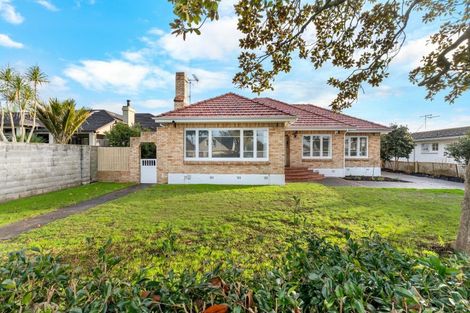 Photo of property in 33 Dalethorpe Avenue, Fairfield, Hamilton, 3214
