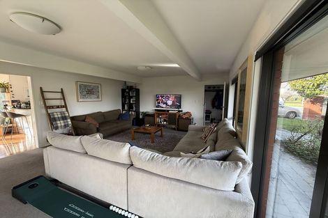 Photo of property in 1 Swithland Place, Avonhead, Christchurch, 8042