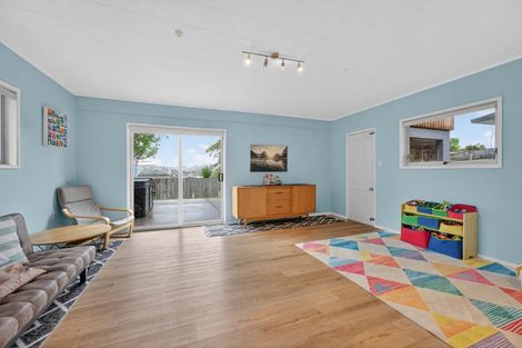 Photo of property in 27 Amorino Drive, Red Beach, 0932