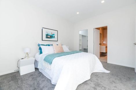 Photo of property in 27 Sunshine Boulevard, Sunnyvale, Auckland, 0612