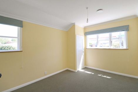 Photo of property in 70 Durham Crescent, Fairfield, Lower Hutt, 5011
