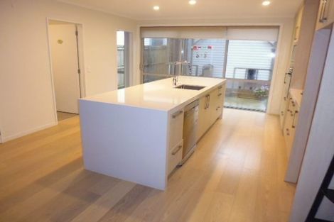 Photo of property in 47 Hollowout Street, Takanini, 2112