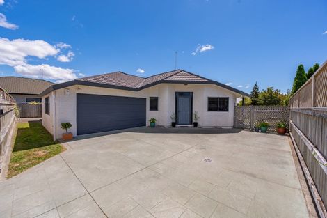 Photo of property in 34a Kensington Drive, Taradale, Napier, 4112