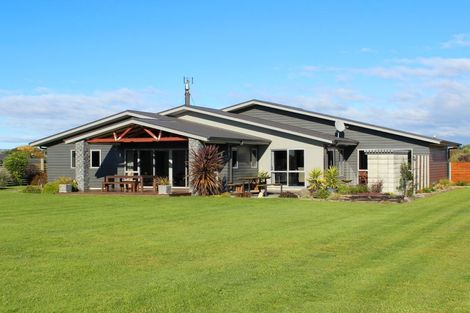 Photo of property in 6 Valkyrie Close, Carterton, 5713