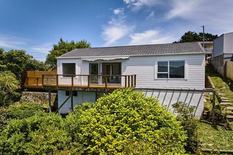 Photo of property in 97 Kahu Road, Paremata, Porirua, 5024