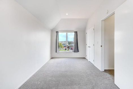 Photo of property in 3 Charles Prevost Drive, The Gardens, Auckland, 2105