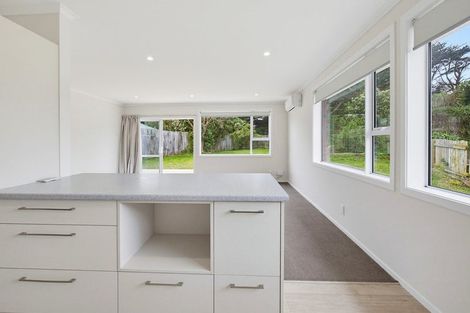 Photo of property in 38 Owhiti Street, Titahi Bay, Porirua, 5022