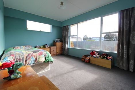 Photo of property in 168 Mackenzie Street, Winton, 9720