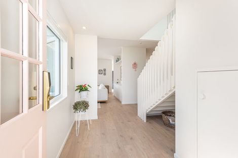 Photo of property in 17 El Patron Lane, Halswell, Christchurch, 8025