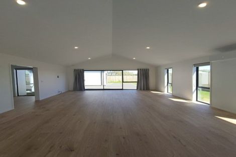 Photo of property in 21 Dray Place, Halswell, Christchurch, 8025