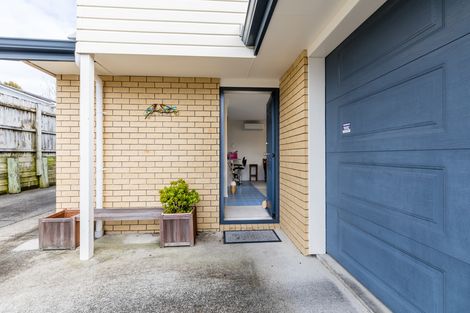Photo of property in 25b Gardner Avenue, New Lynn, Auckland, 0600