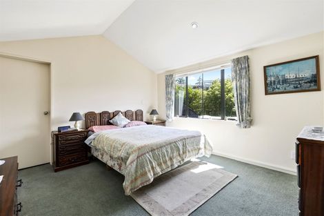 Photo of property in 8/8 Tobago Place, Sunnynook, Auckland, 0620