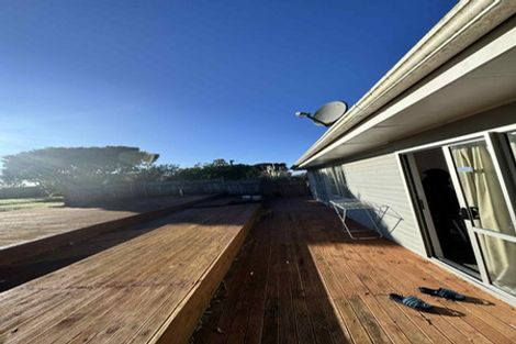 Photo of property in 5 Whenua View, Titahi Bay, Porirua, 5022