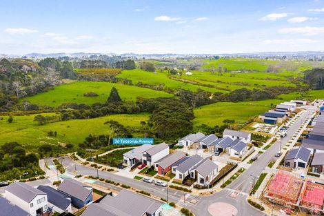 Photo of property in 36 Taiororua Avenue, Massey, Auckland, 0614