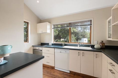 Photo of property in 1/807 East Coast Road, Northcross, Auckland, 0630