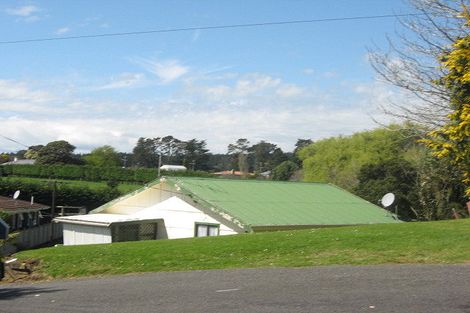 Photo of property in 2 Raniera Street, Glen Avon, New Plymouth, 4312