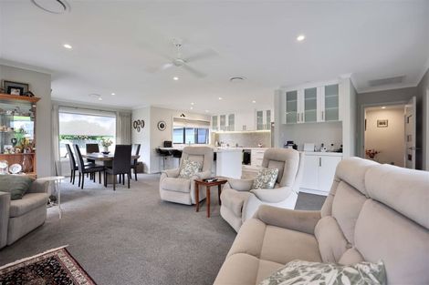 Photo of property in 7 Whiteoak Grove, Tinwald, Ashburton, 7700