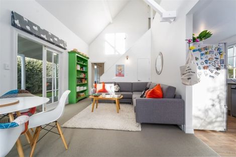 Photo of property in 11a Cologne Street, Martinborough, 5711