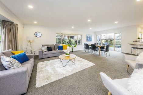 Photo of property in 55 The Glade South, Pukekohe, 2120