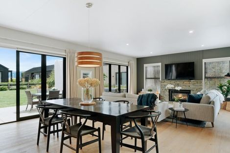 Photo of property in 2 Jacks Point Rise, Jacks Point, Queenstown, 9371