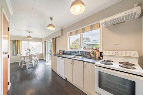 Photo of property in 8 Montana Road, Totara Park, Upper Hutt, 5018