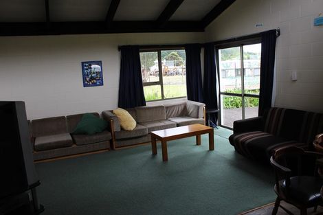 Photo of property in 2 Bolton Place, Hicks Bay, Tikitiki, 4087