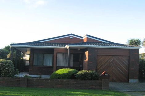 Photo of property in 7b-c Nathan Avenue, Paraparaumu Beach, Paraparaumu, 5032