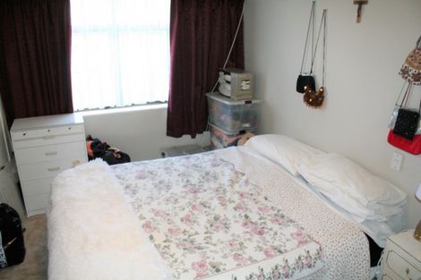 Photo of property in 3 Carlyle Street, Dannevirke, 4930