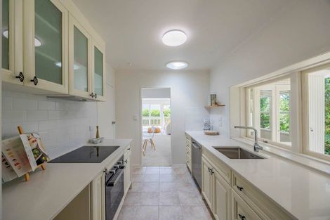 Photo of property in 2/89 Diana Drive, Glenfield, Auckland, 0627