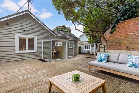 Photo of property in 74 Para Street, Miramar, Wellington, 6022