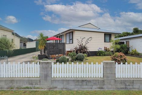 Photo of property in 1 Ward Street, Te Aroha, 3320
