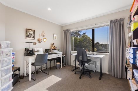 Photo of property in 22 Truby King Street, Merrilands, New Plymouth, 4312