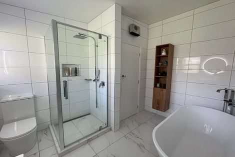 Photo of property in 6 Fendalton Crescent, Pinehaven, Upper Hutt, 5019