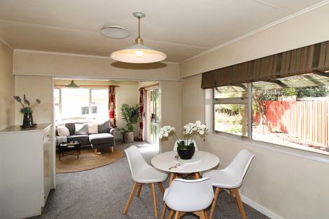 Photo of property in 78 Victoria Street, Carterton, 5713