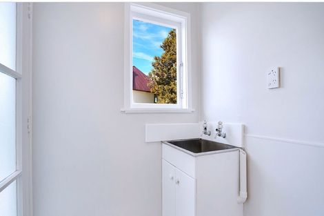 Photo of property in 48 Cameron Road, Hamilton East, Hamilton, 3216