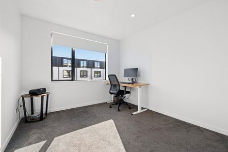 Photo of property in 10b Windlass Street, Long Bay, Auckland, 0630