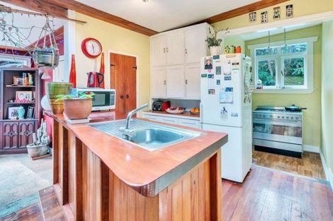 Photo of property in 63 Te Henga Road, Waitakere, Auckland, 0781