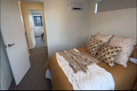 Photo of property in 2/472 West Coast Road, Glen Eden, Auckland, 0602