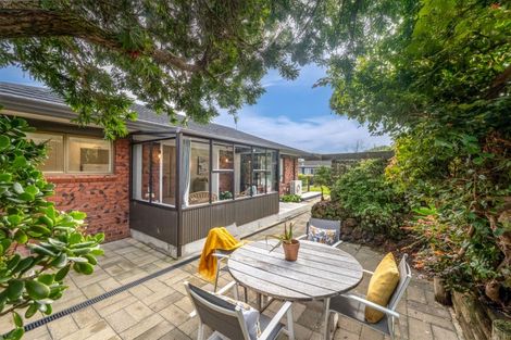 Photo of property in 2/29 Rapallo Place, Farm Cove, Auckland, 2012
