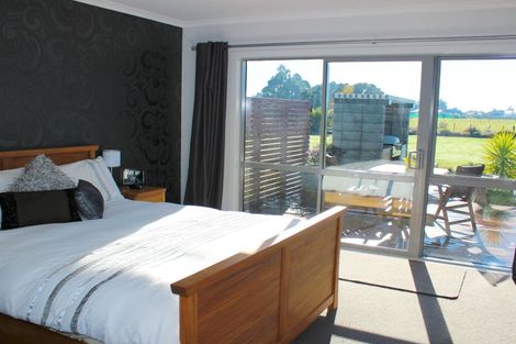 Photo of property in 6 Valkyrie Close, Carterton, 5713