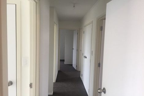 Photo of property in 2/139 Clevedon Road, Papakura, 2110