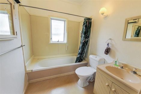 Photo of property in 3/14 Bolton Street, Blockhouse Bay, Auckland, 0600