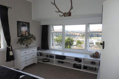Photo of property in 1 Swan Street, Taihape, 4720