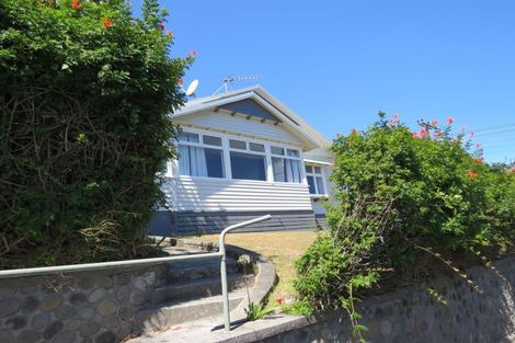 Photo of property in 33 Cutfield Road, New Plymouth, 4310