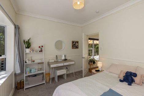 Photo of property in 11 Tiromoana Road, Raumati South, Paraparaumu, 5032