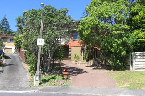 Photo of property in 20 Kallista Place, Browns Bay, Auckland, 0630