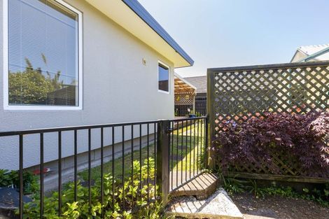 Photo of property in 369 Mangorei Road, Merrilands, New Plymouth, 4312