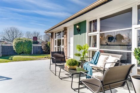 Photo of property in 21 Fairmont Place, Hornby, Christchurch, 8042